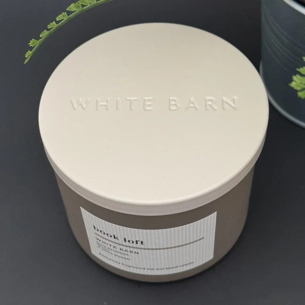 BBW Book Loft White Barn Bath & Body Works 3 Wick Candle - Picture 4 of 10